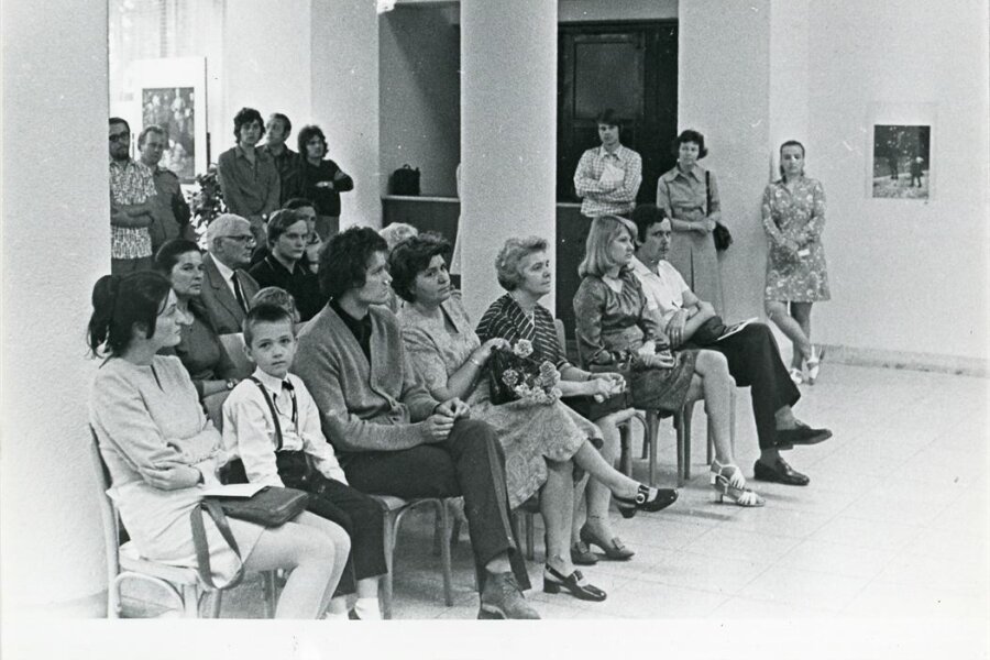 stojící vzadu zprava: J. Hockeová, N. Dvořáková